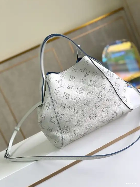 VUITTON HINA PM LOUIS 0627